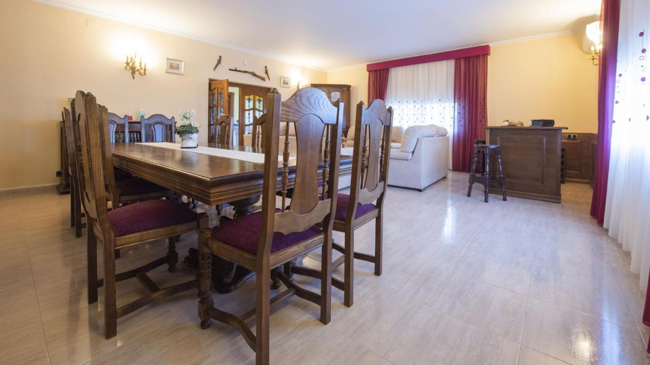 Villa Las Tres Hermanas Albarreal De Tajo By Toledo Ap מראה חיצוני תמונה