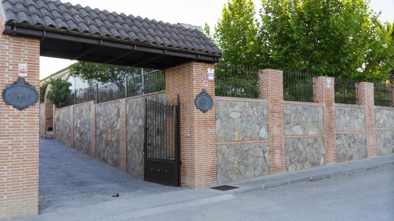 Villa Las Tres Hermanas Albarreal De Tajo By Toledo Ap מראה חיצוני תמונה