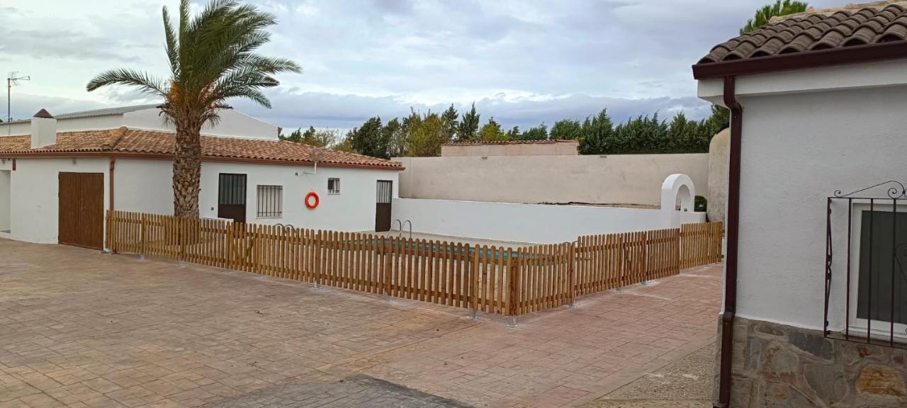 Villa Las Tres Hermanas Albarreal De Tajo By Toledo Ap מראה חיצוני תמונה